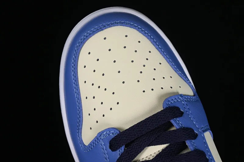 All categories Nk SB Dunk series Nk SB Dunk Low low-top sneakers Nk Dunk Low white, blue and red color SB low-top casual sneakers FV8119-161